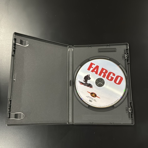 Fargo - DVD - Picture 3 of 4